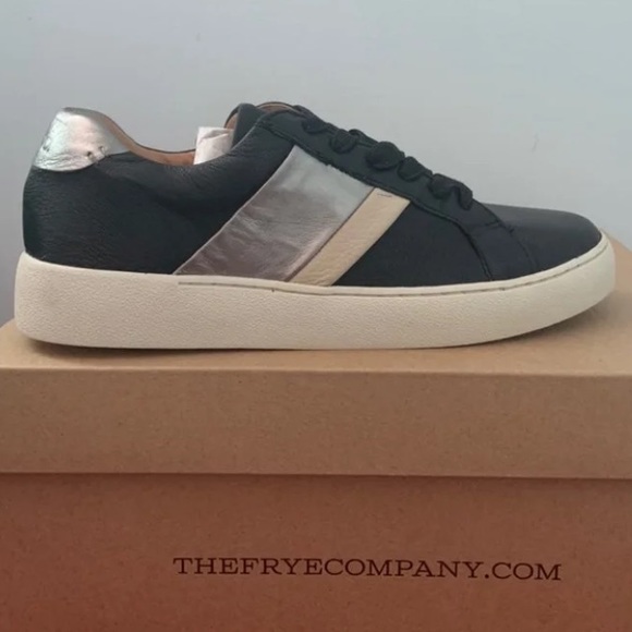 Frye & Co Hallie Metallic Leather Low Lace Sneakers - Picture 3 of 6